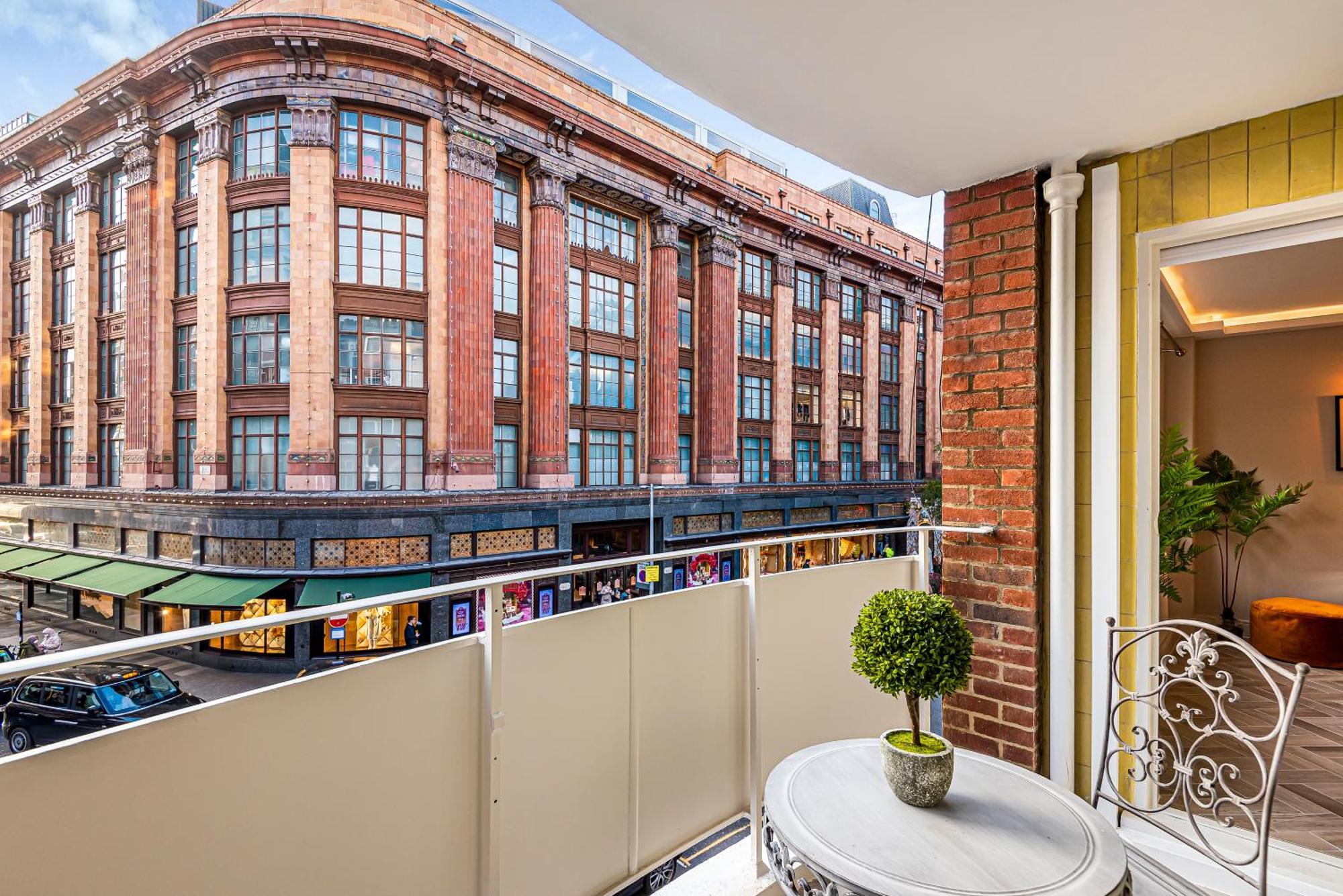 Luxury Living In Knightsbridge Balcony Views Of Harrods, 2Br2Ba With Ac Apartment London Exterior photo